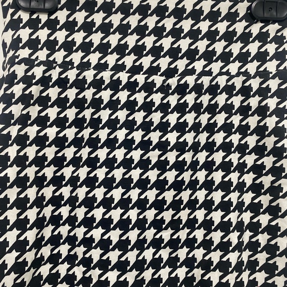 ♦️SOLD♦️SOLD♦️Mini Skirt - Picture 2 of 2